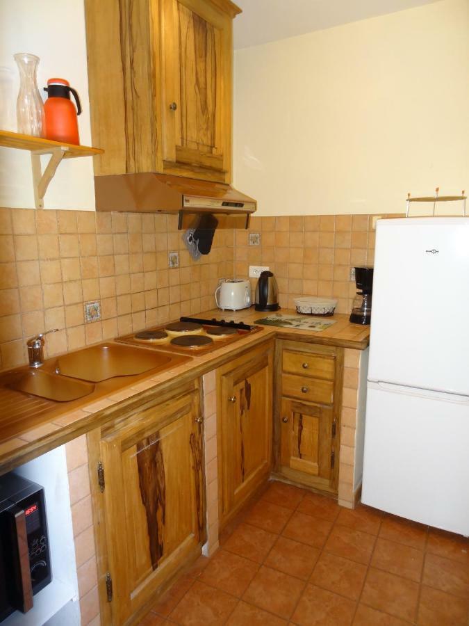 Le Moulin Des Ocres Villa Apt Eksteriør billede